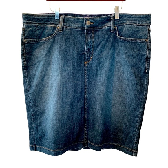 NYDJ | Women’s Blue Denim Jean Skirt with Pockets | 20W - Picture 1 of 14